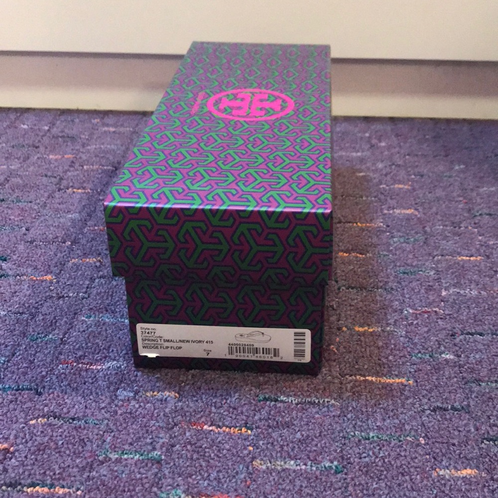 Tory Burch box